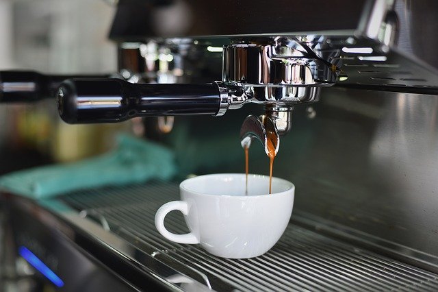 Pákové kávovary DeLonghi